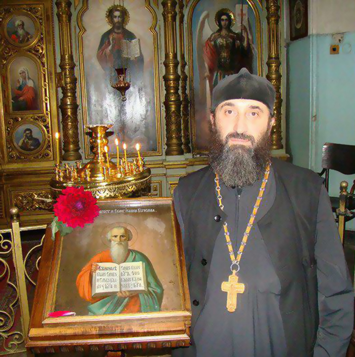 ვერც ერთი მოძღვარი ვერ ასცდება ბრძოლას, განსაცდელსა და გამობრძმედას, ისევე როგორც ვერც ერთი ფოლადი ვერ ასცდება ცეცხლში გამოხურვებას KARIBCHE